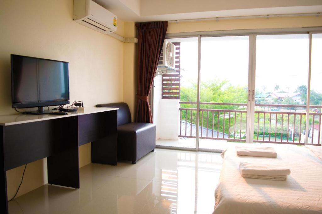 Nantharom Hotel And Restaurant Plaeng Yao Eksteriør bilde